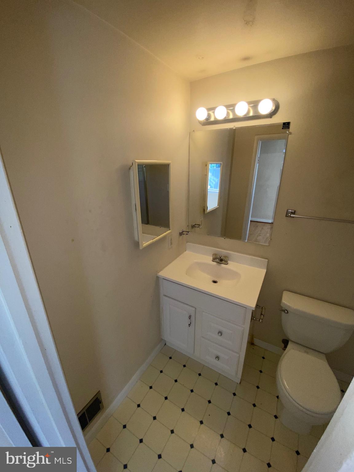 DOUGLAS PARK - Residential Lease