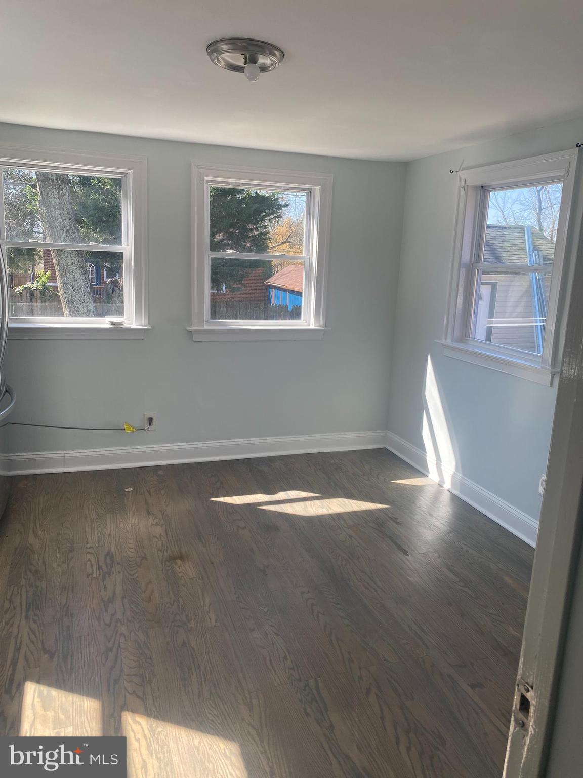 HOLLYWOOD - Residential Lease