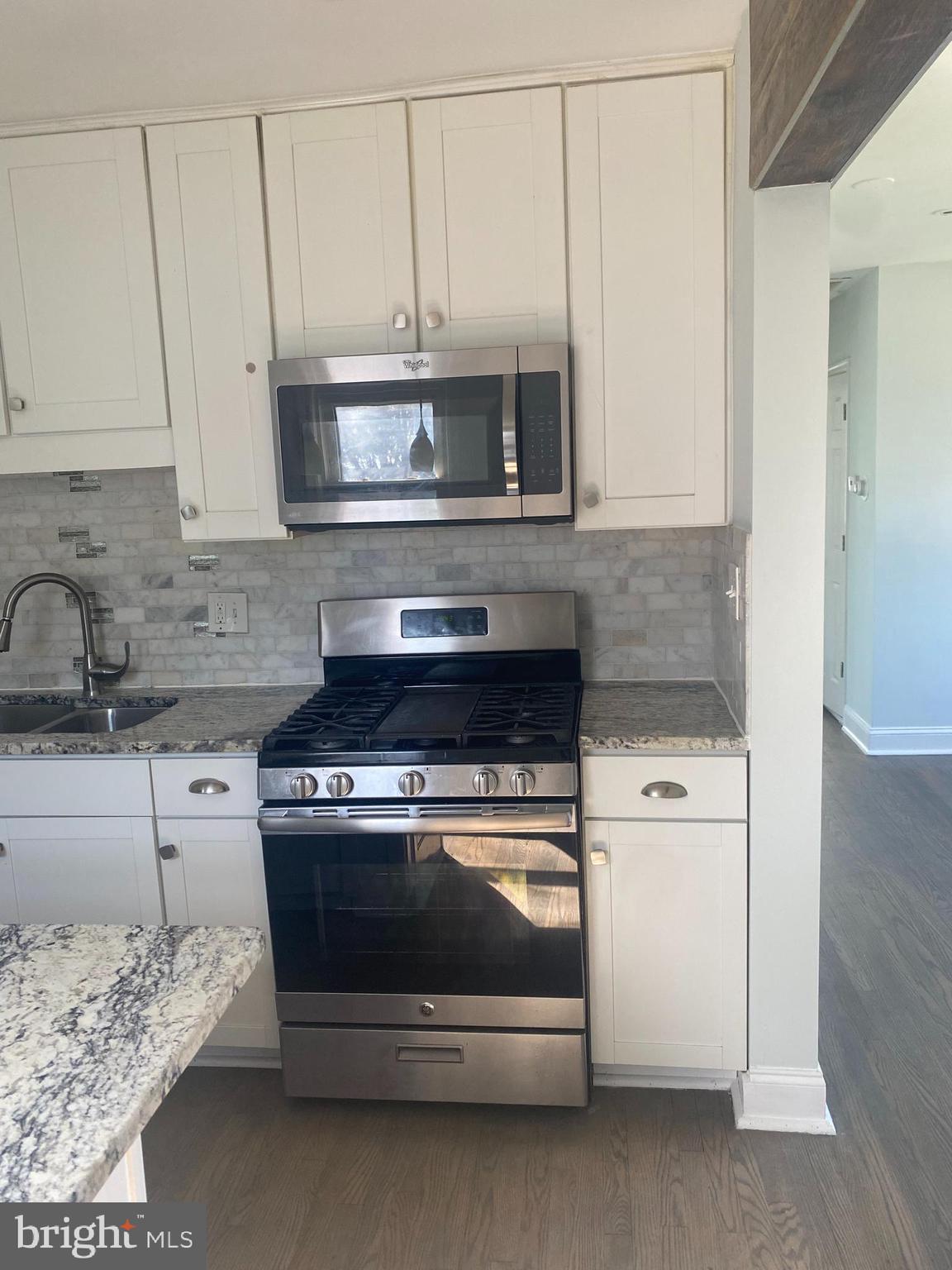 HOLLYWOOD - Residential Lease