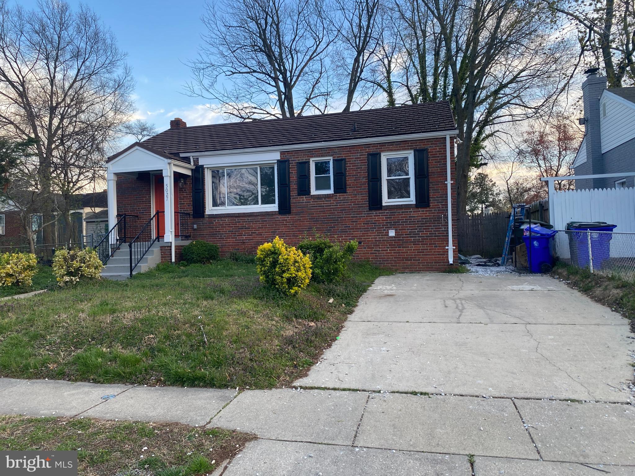 HOLLYWOOD - Residential Lease