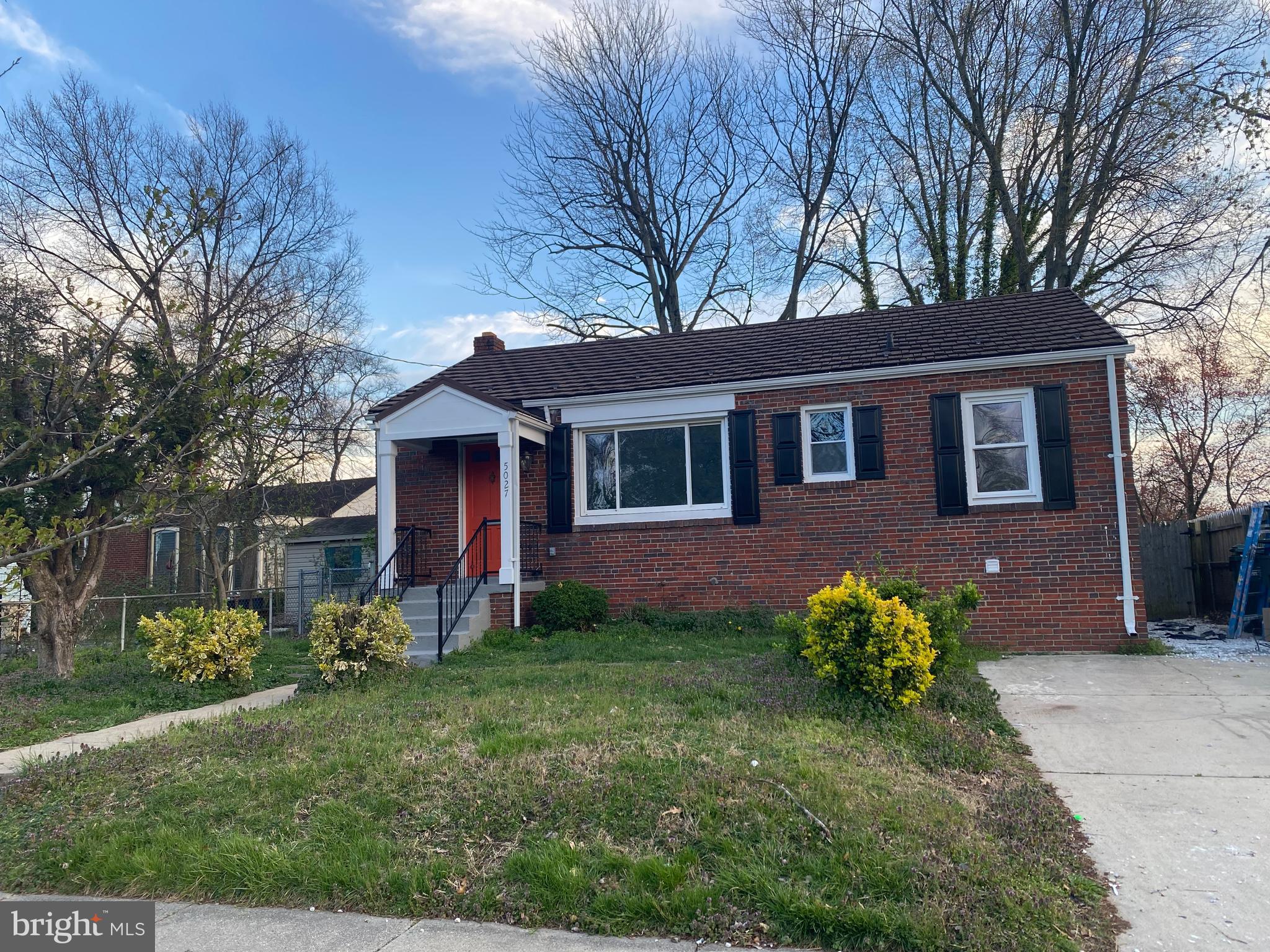 HOLLYWOOD - Residential Lease