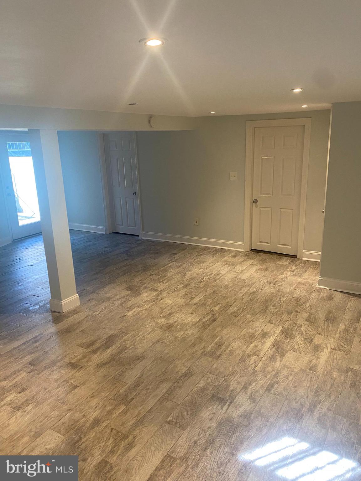 HOLLYWOOD - Residential Lease