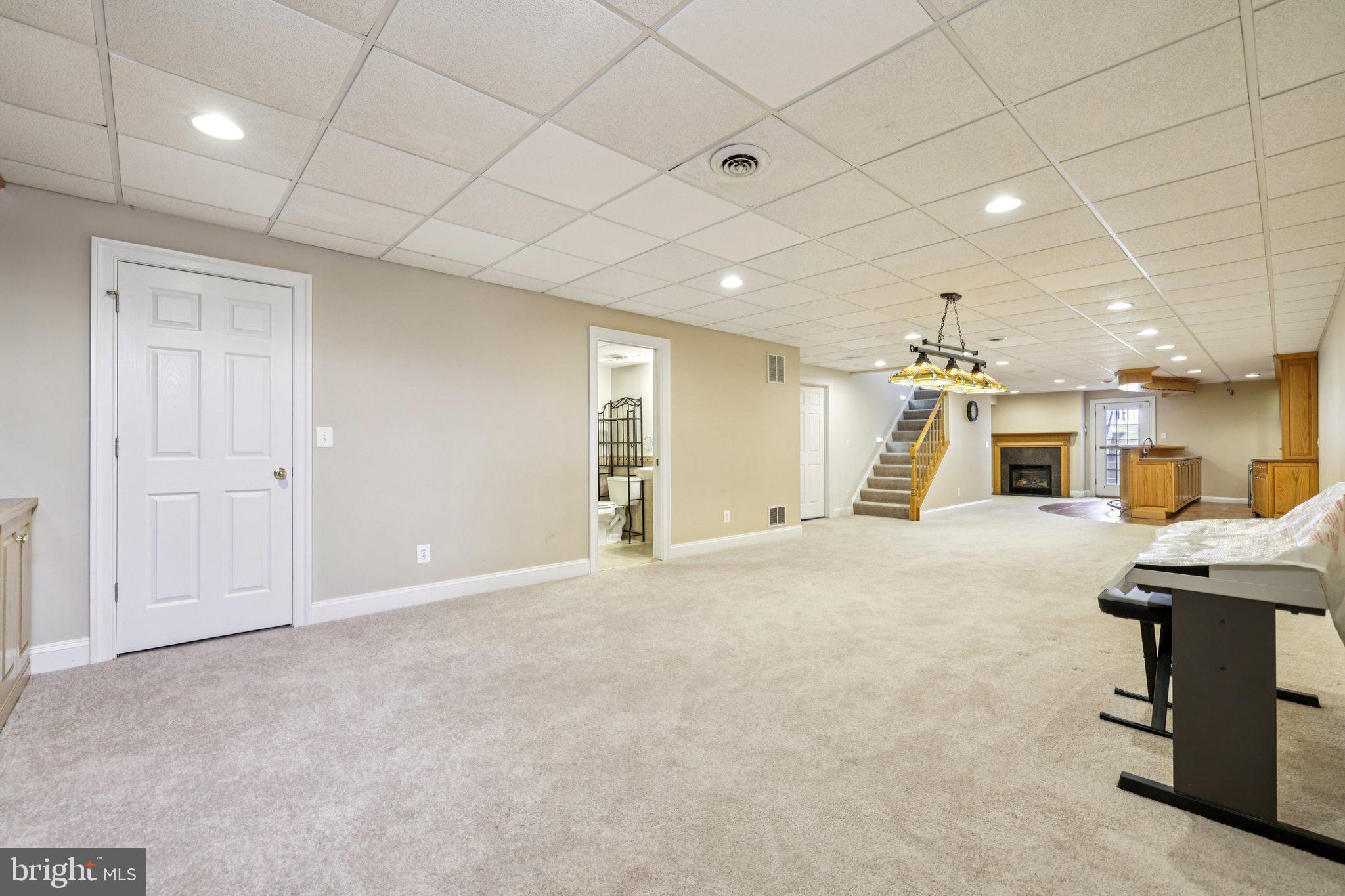 ASHBROOK - Residential