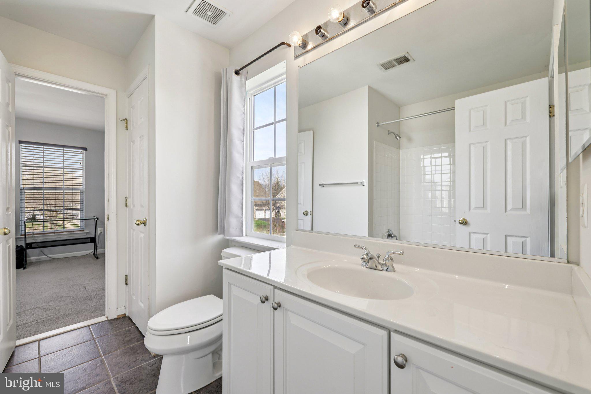 ASHBROOK - Residential