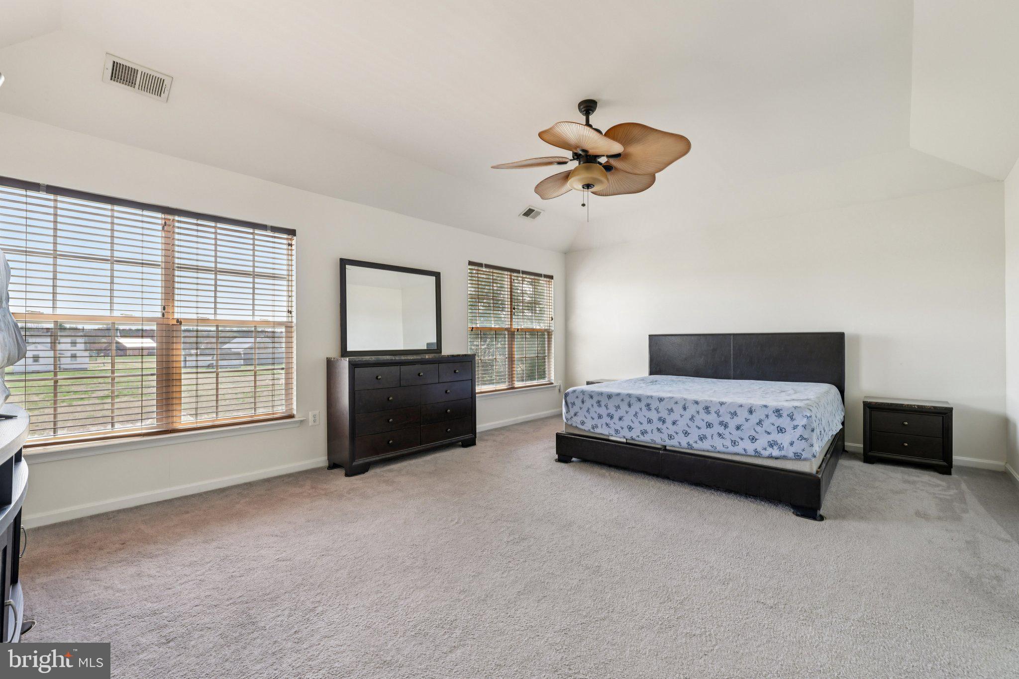 ASHBROOK - Residential