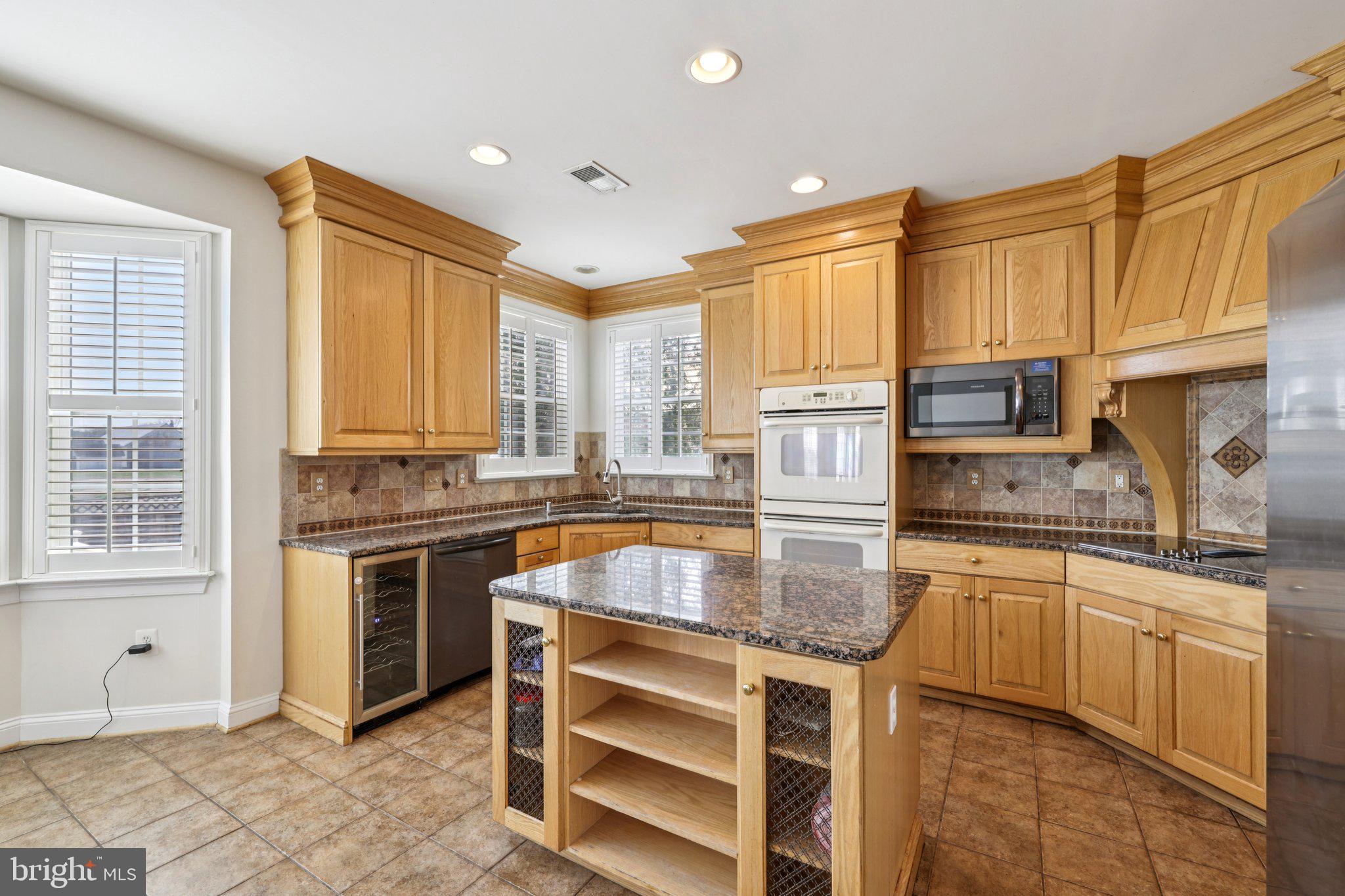 ASHBROOK - Residential