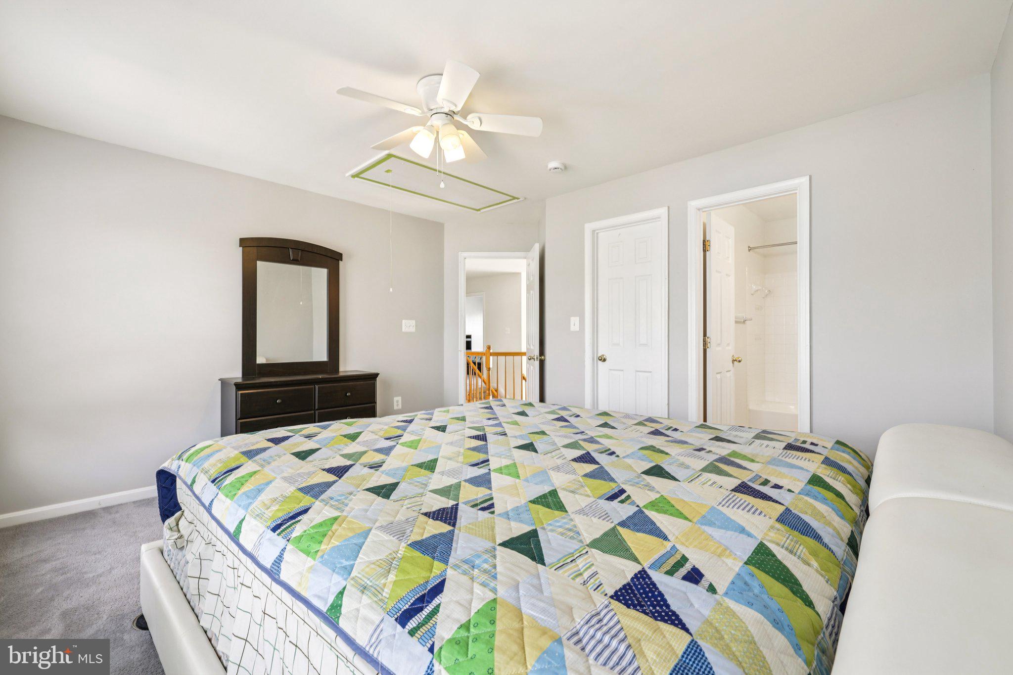 ASHBROOK - Residential