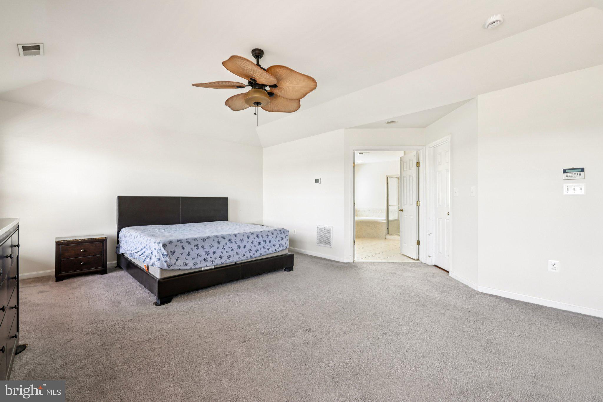 ASHBROOK - Residential