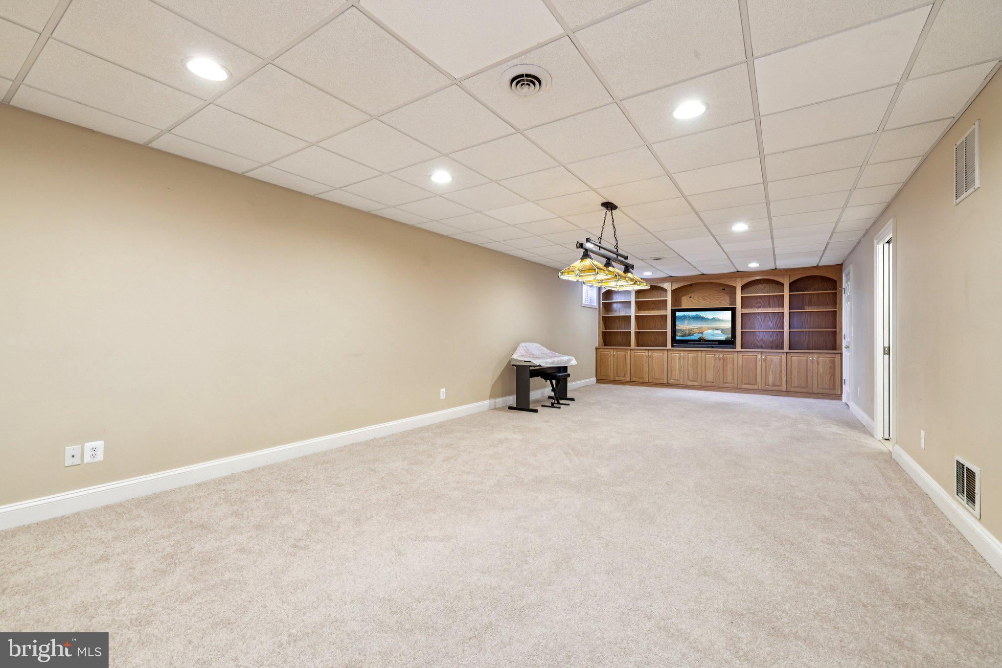 ASHBROOK - Residential