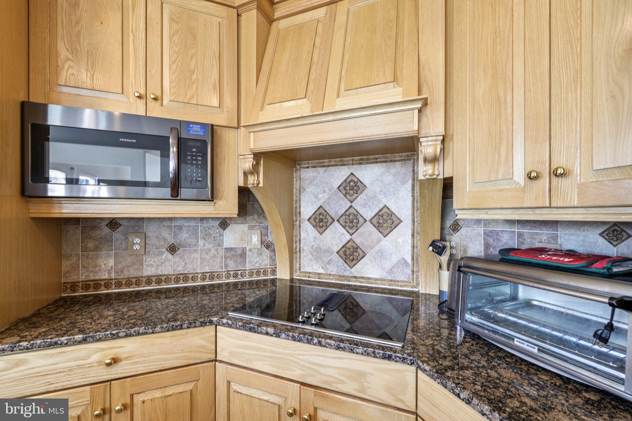 ASHBROOK - Residential