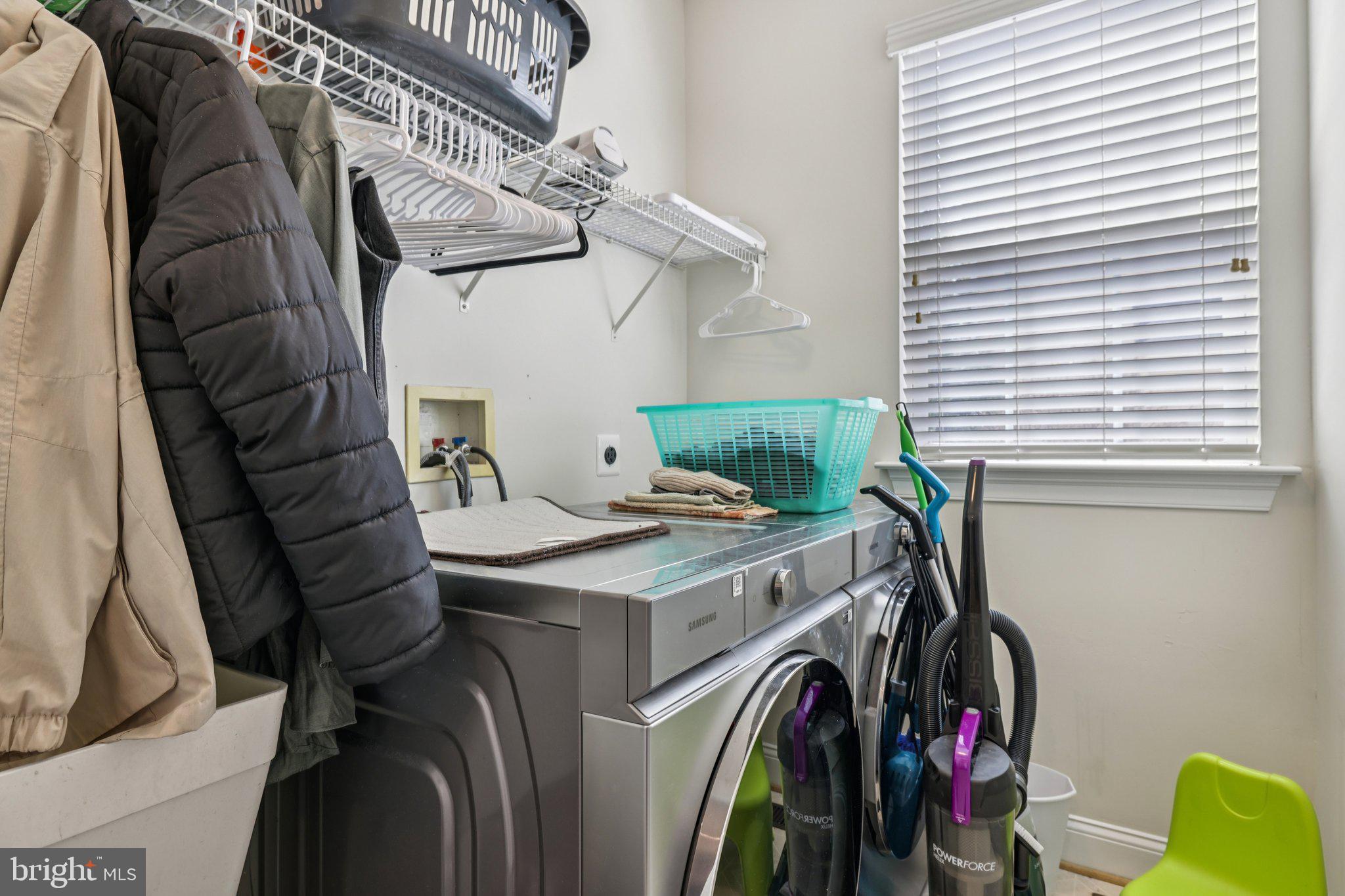 ASHBROOK - Residential