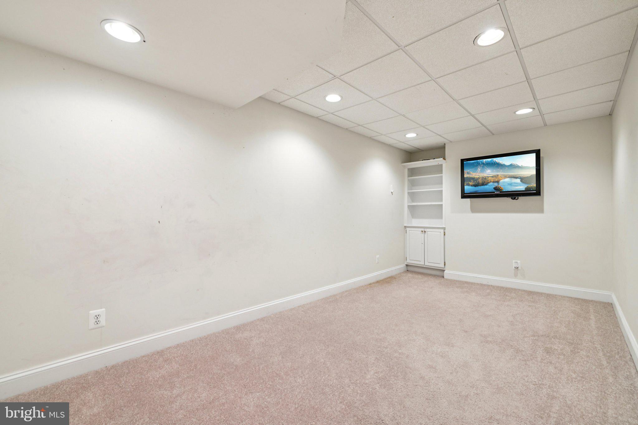 ASHBROOK - Residential