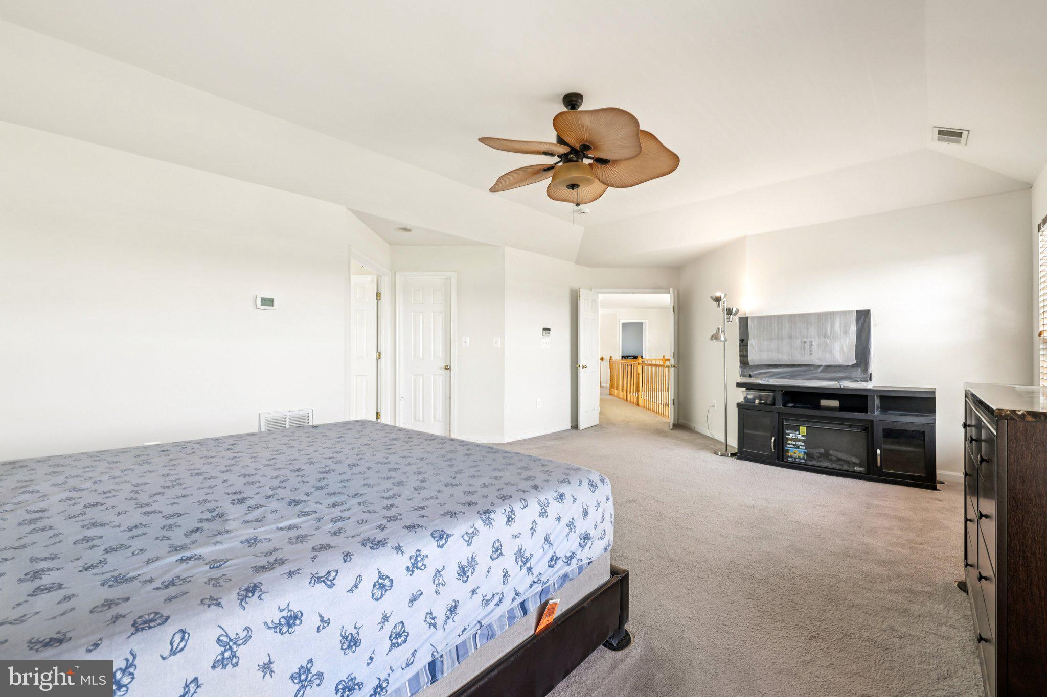 ASHBROOK - Residential