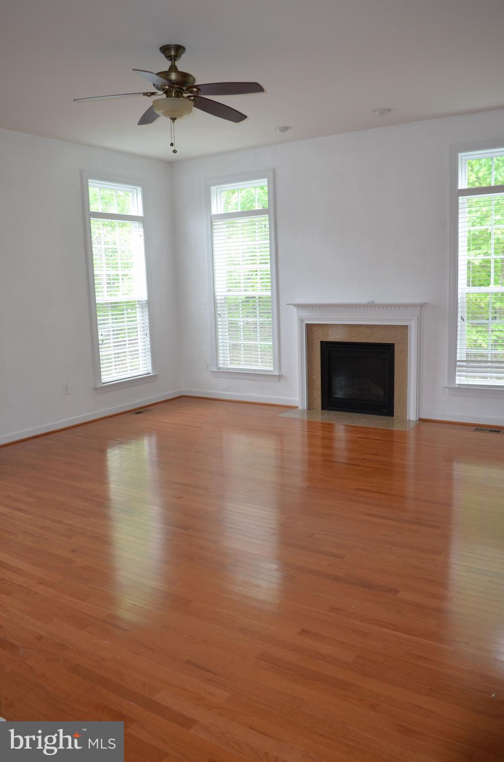 COOKES CROSSING - Residential Lease