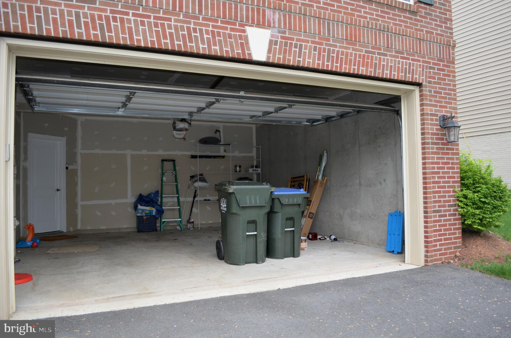 COOKES CROSSING - Residential Lease