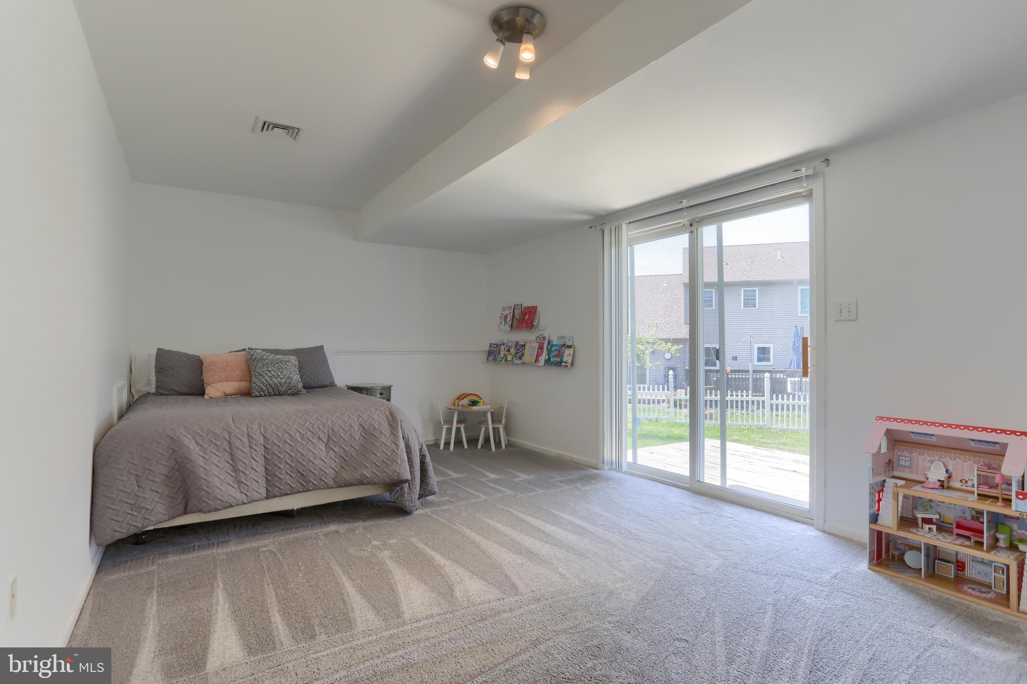 THE OAKS OF PALMYRA - Residential