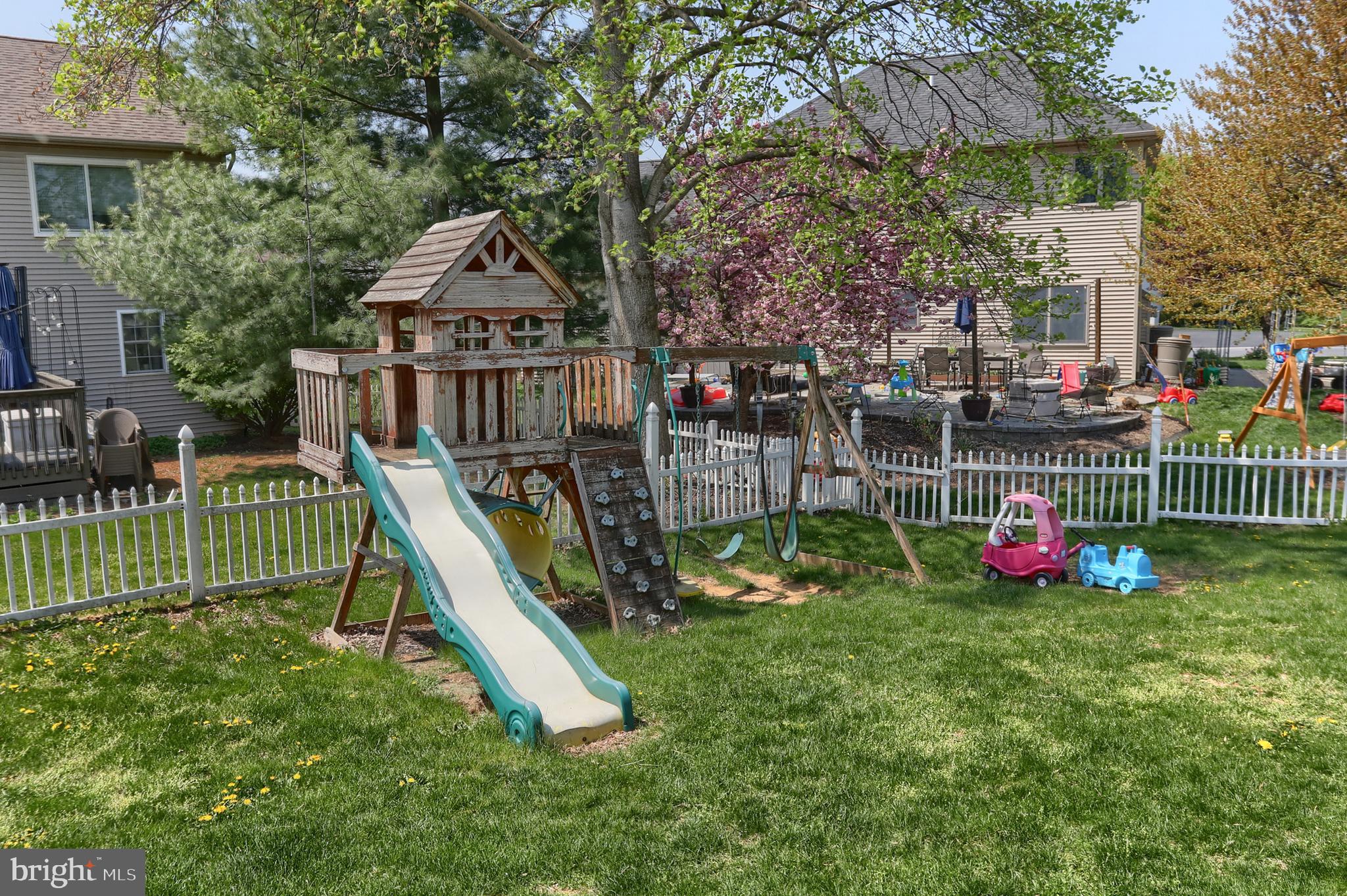 THE OAKS OF PALMYRA - Residential