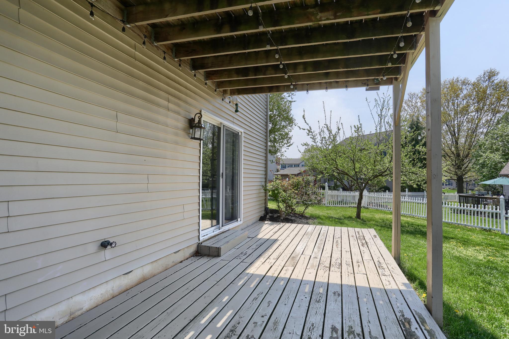 THE OAKS OF PALMYRA - Residential