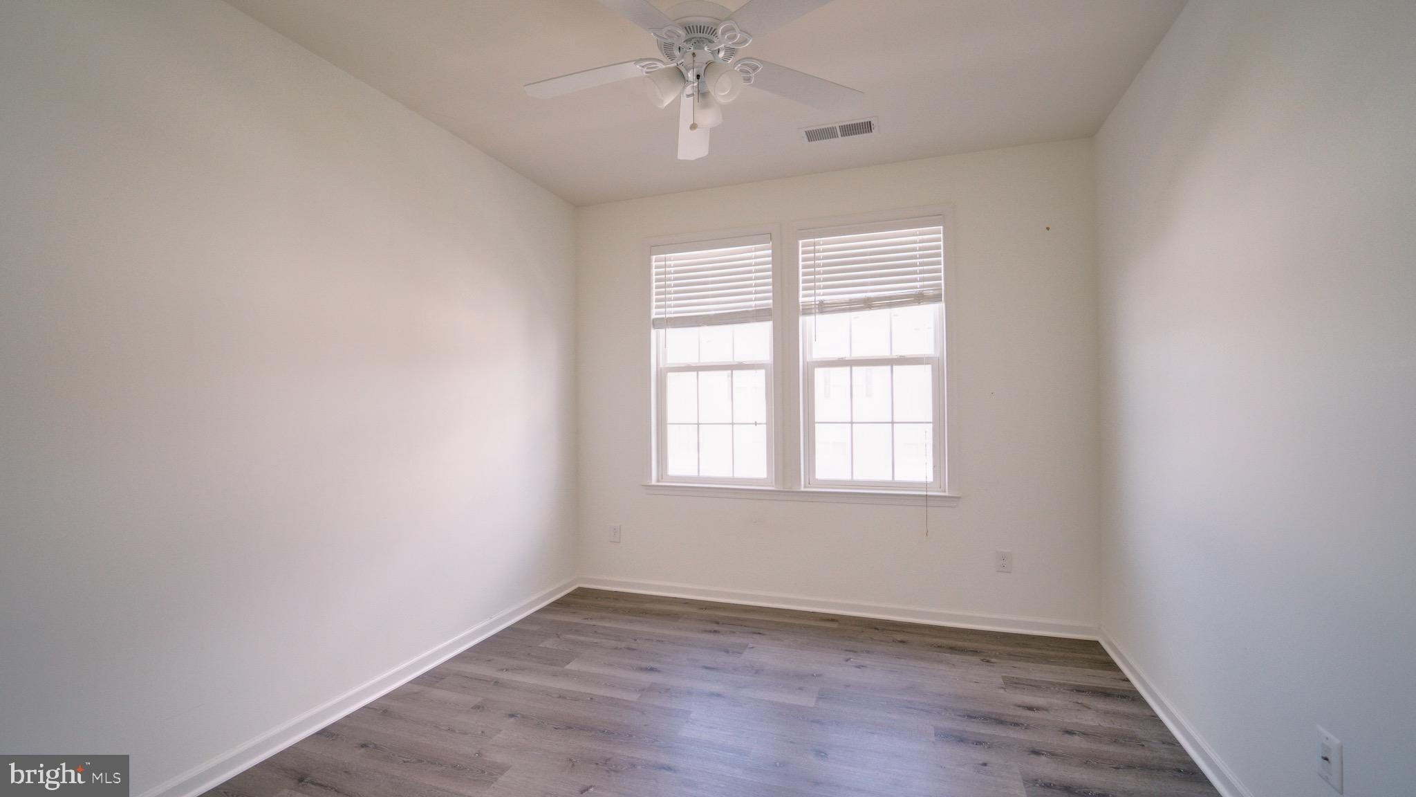 MERCER PARK CONDOMINIUM - Residential Lease