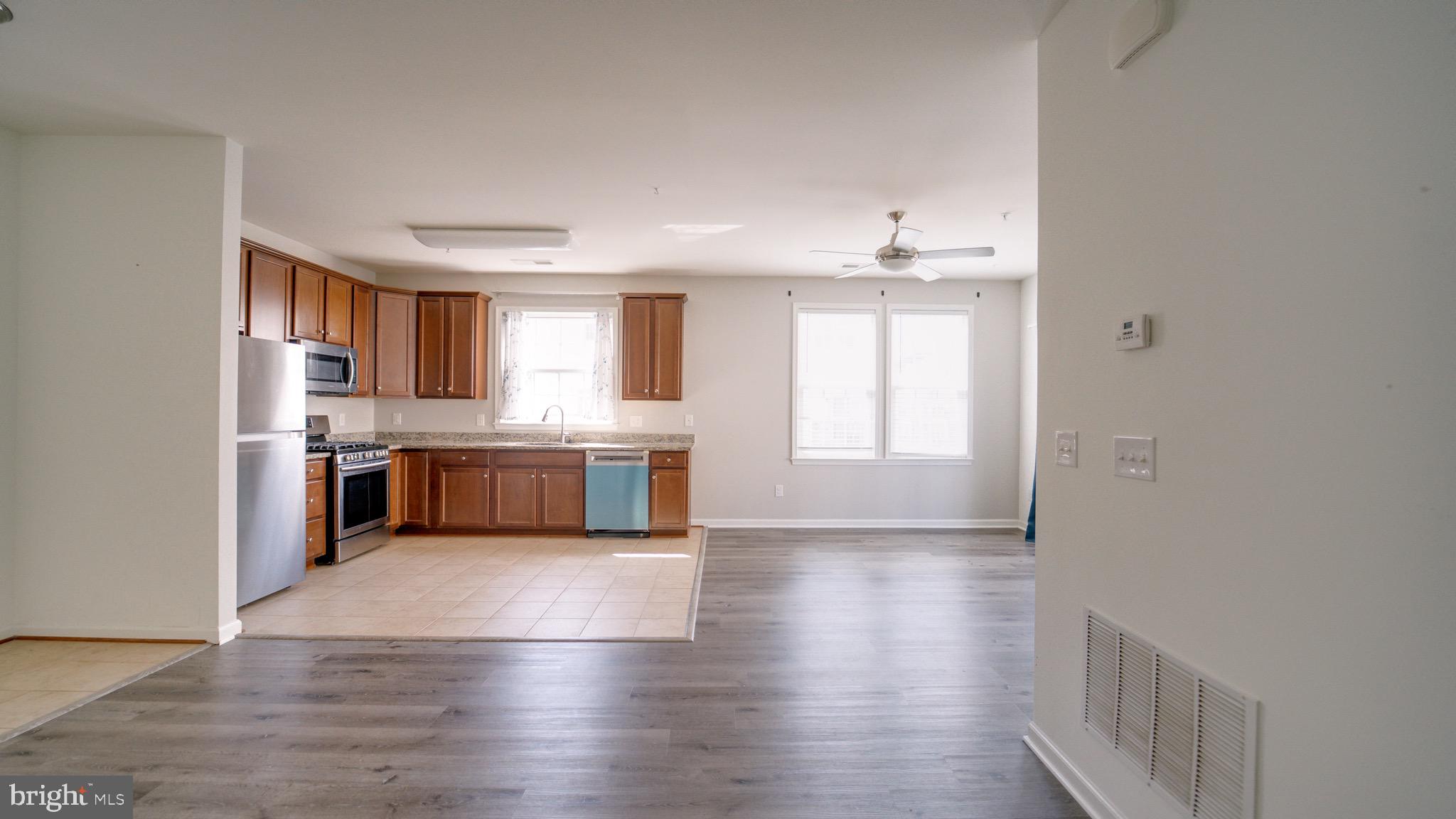 MERCER PARK CONDOMINIUM - Residential Lease