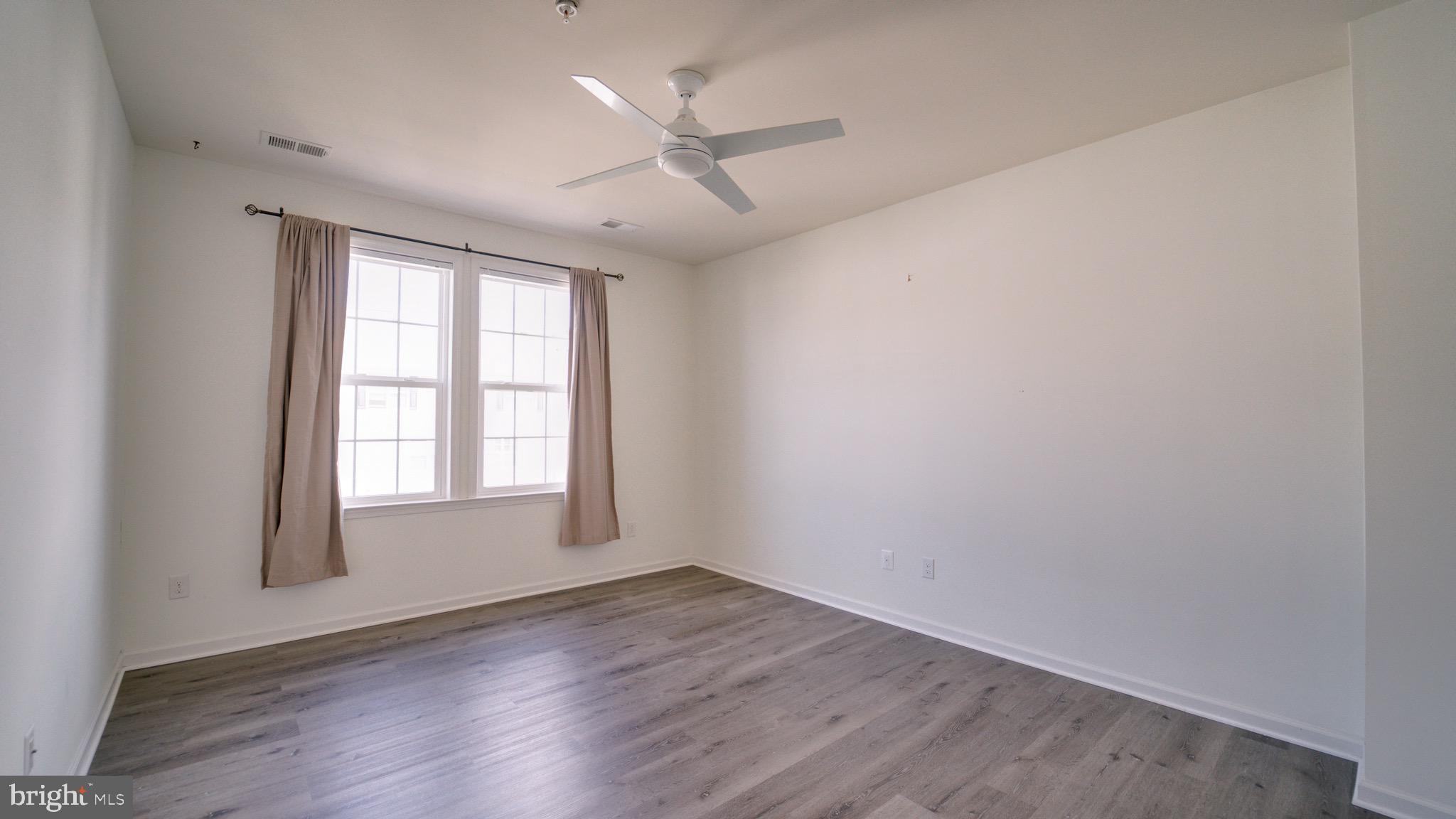 MERCER PARK CONDOMINIUM - Residential Lease