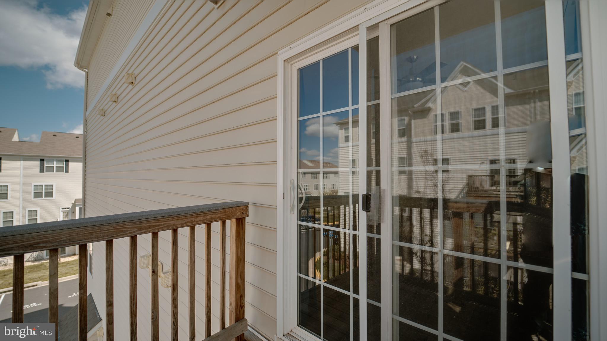 MERCER PARK CONDOMINIUM - Residential Lease