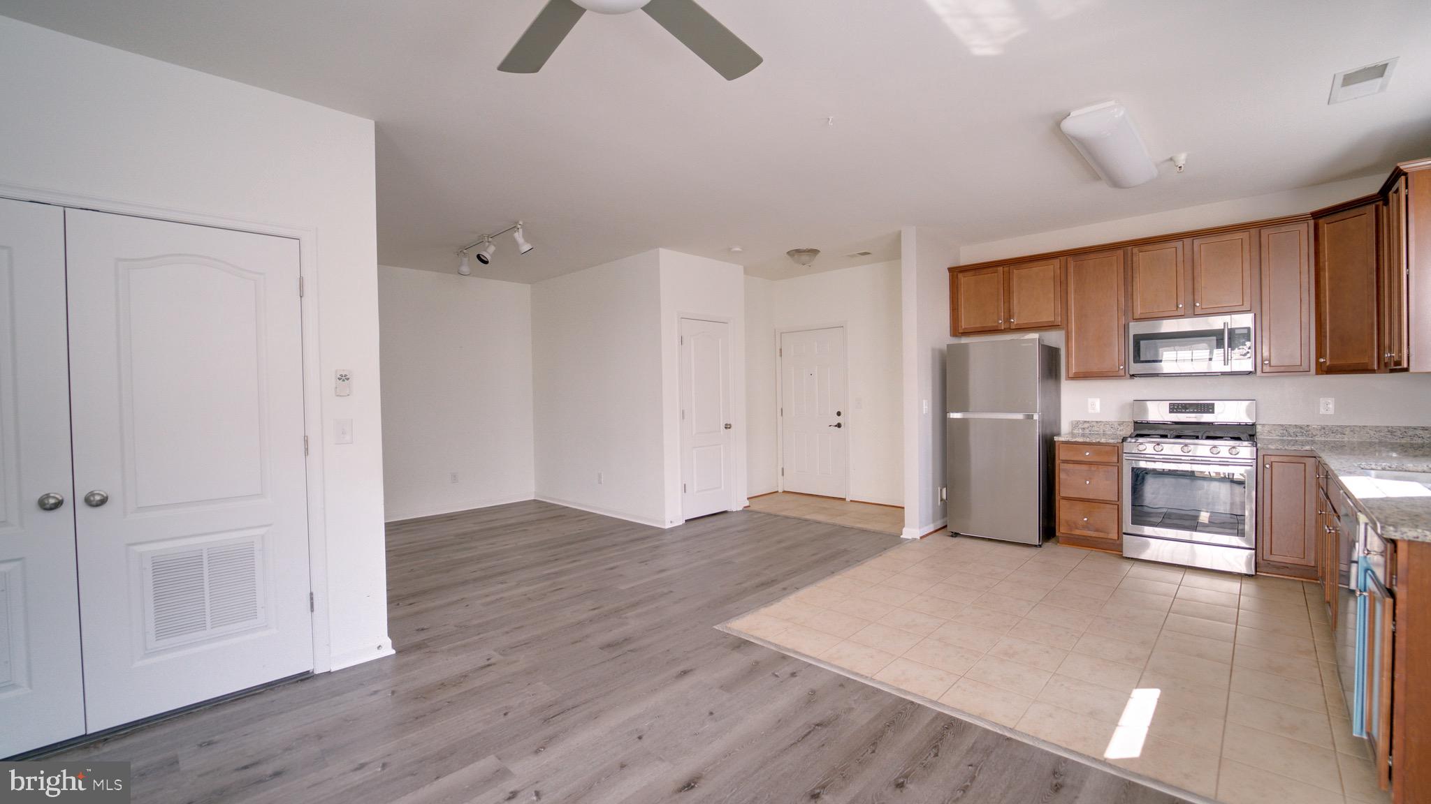 MERCER PARK CONDOMINIUM - Residential Lease