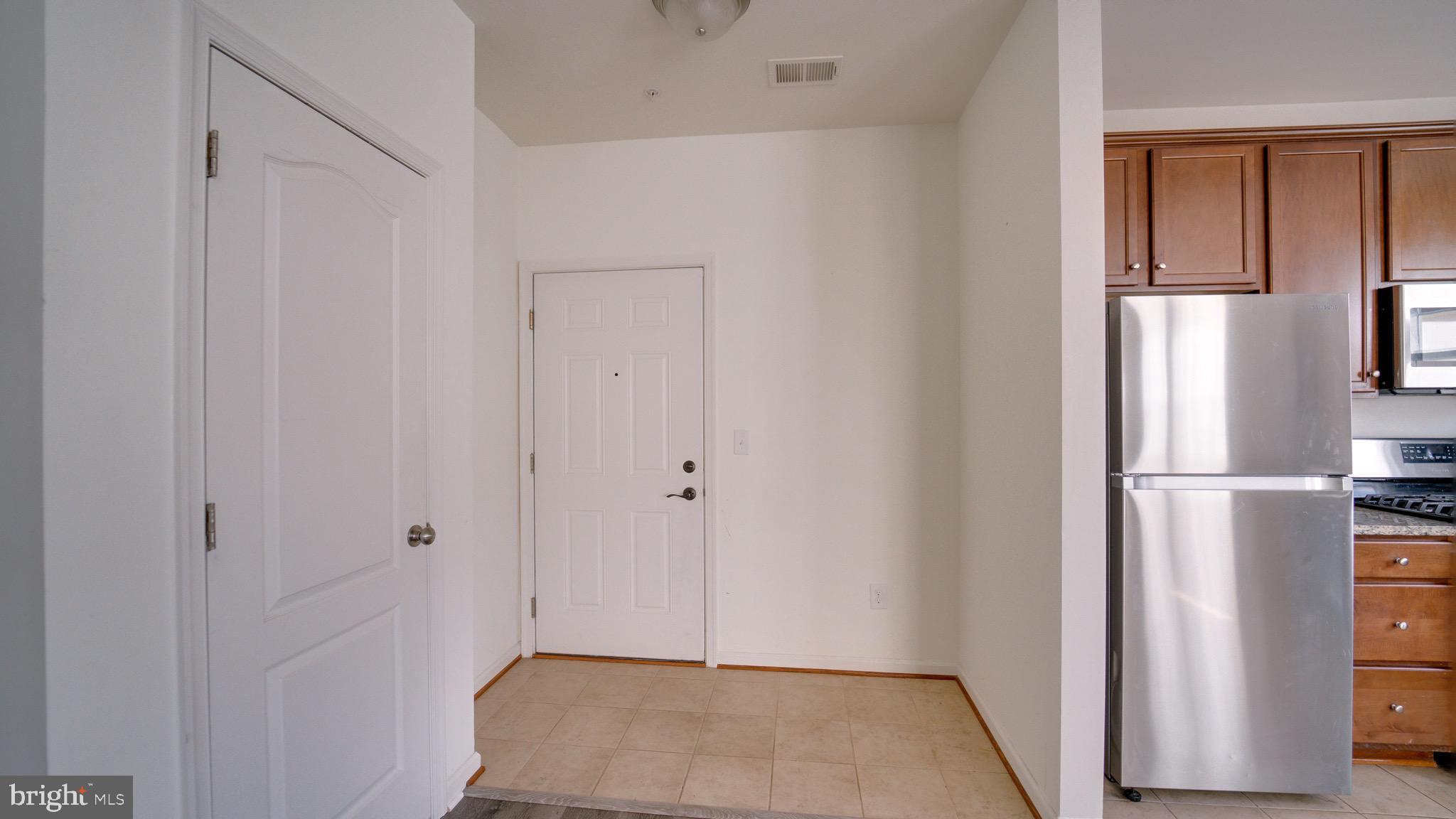 MERCER PARK CONDOMINIUM - Residential Lease