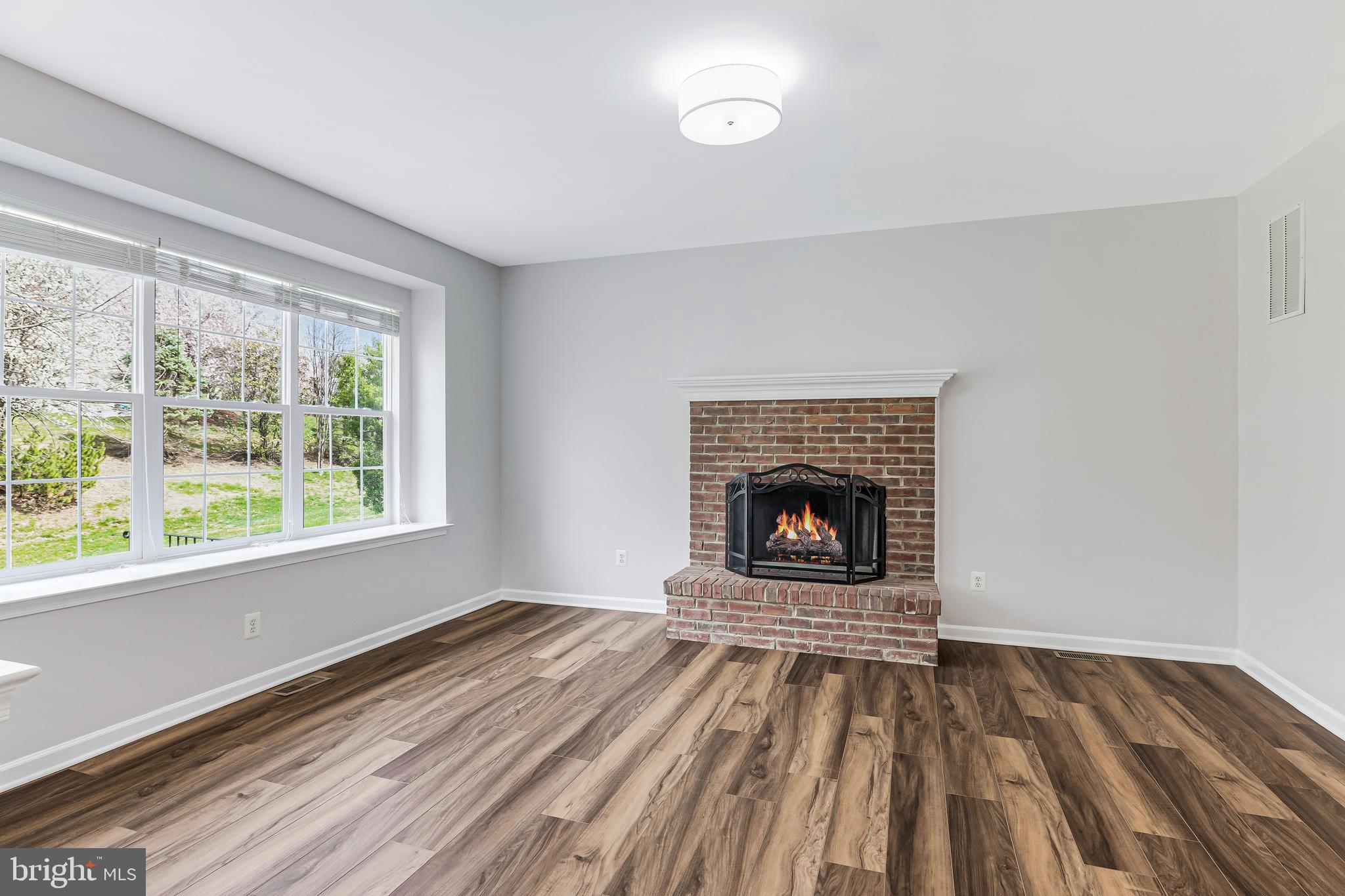 BELMONT COUNTRY CLUB - Residential