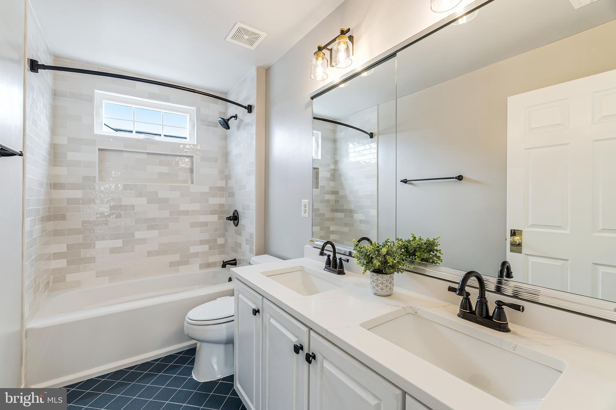 BELMONT COUNTRY CLUB - Residential