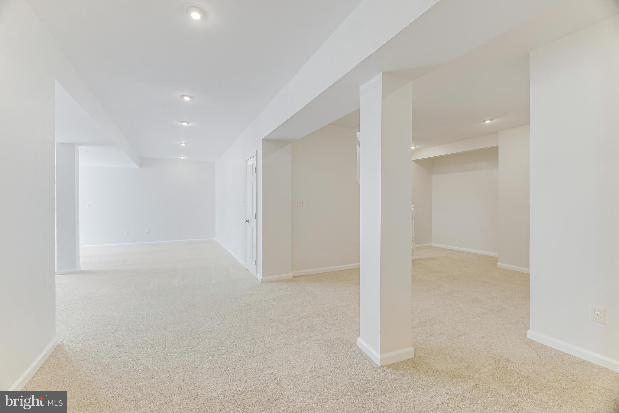 BELMONT COUNTRY CLUB - Residential