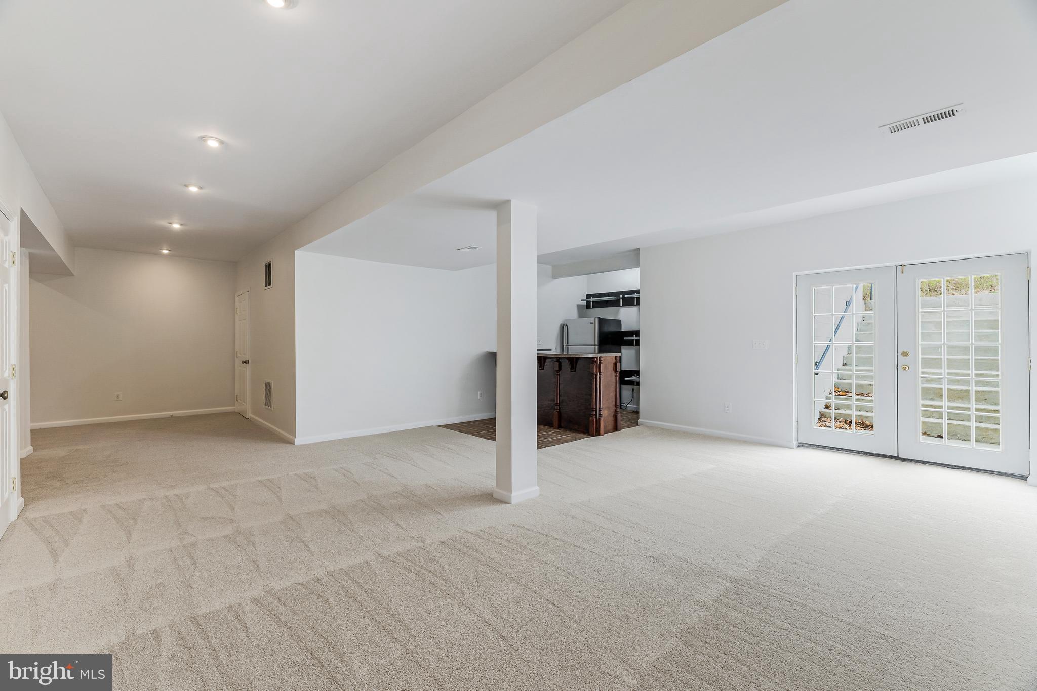 BELMONT COUNTRY CLUB - Residential