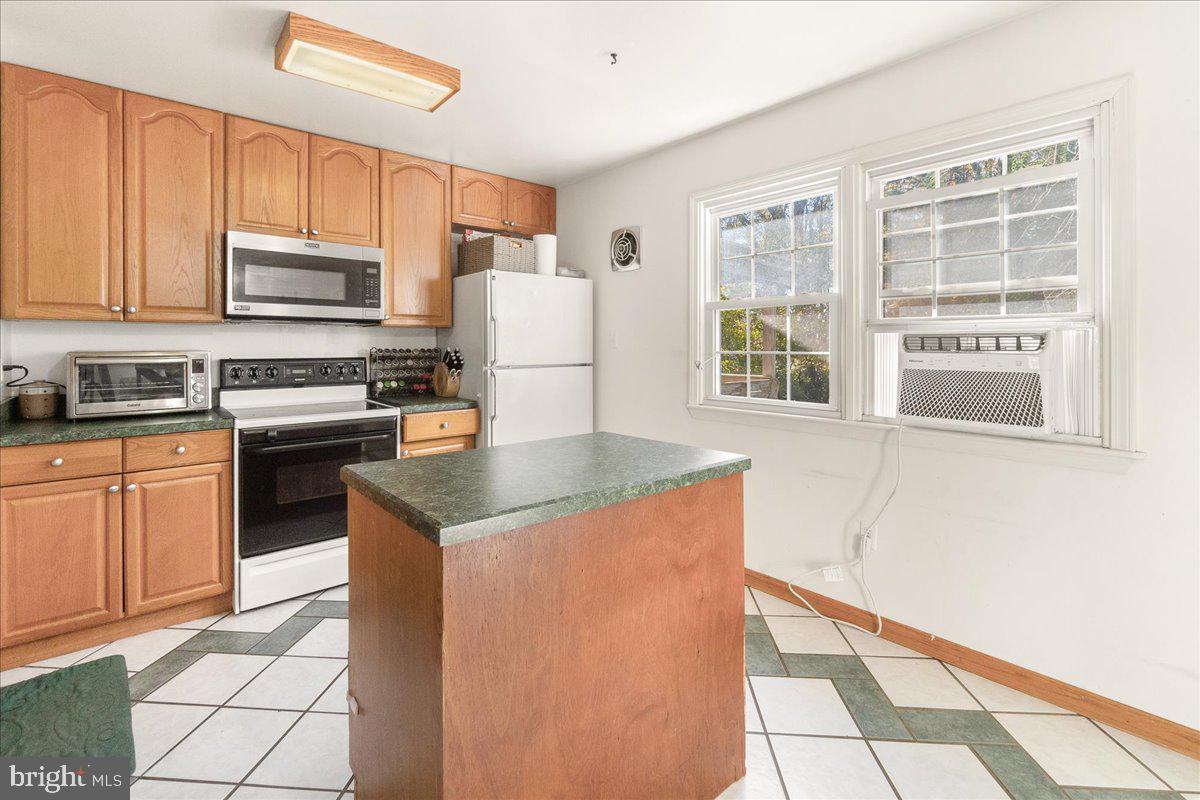 BRUNSWICK - Residential