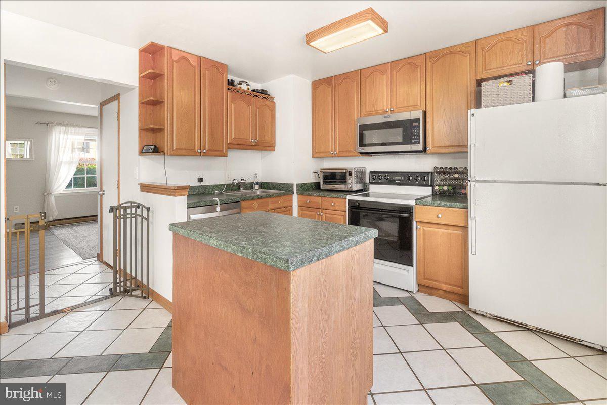 BRUNSWICK - Residential