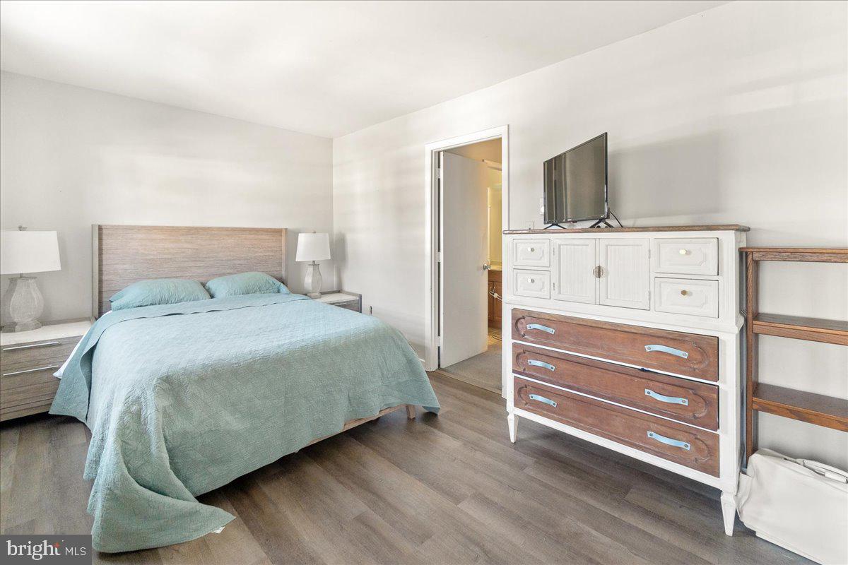 BRUNSWICK - Residential