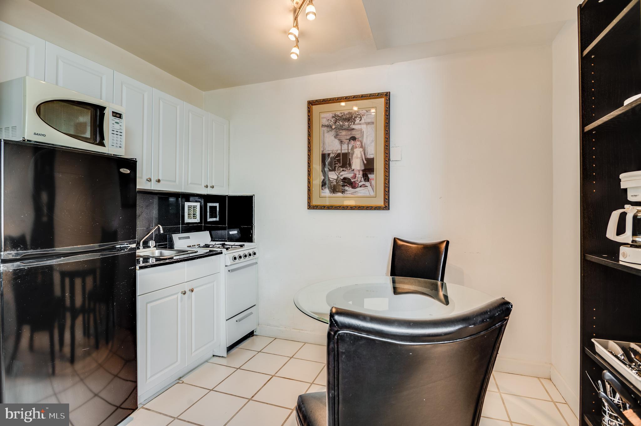 RIVER PLACE NORTH - Residential