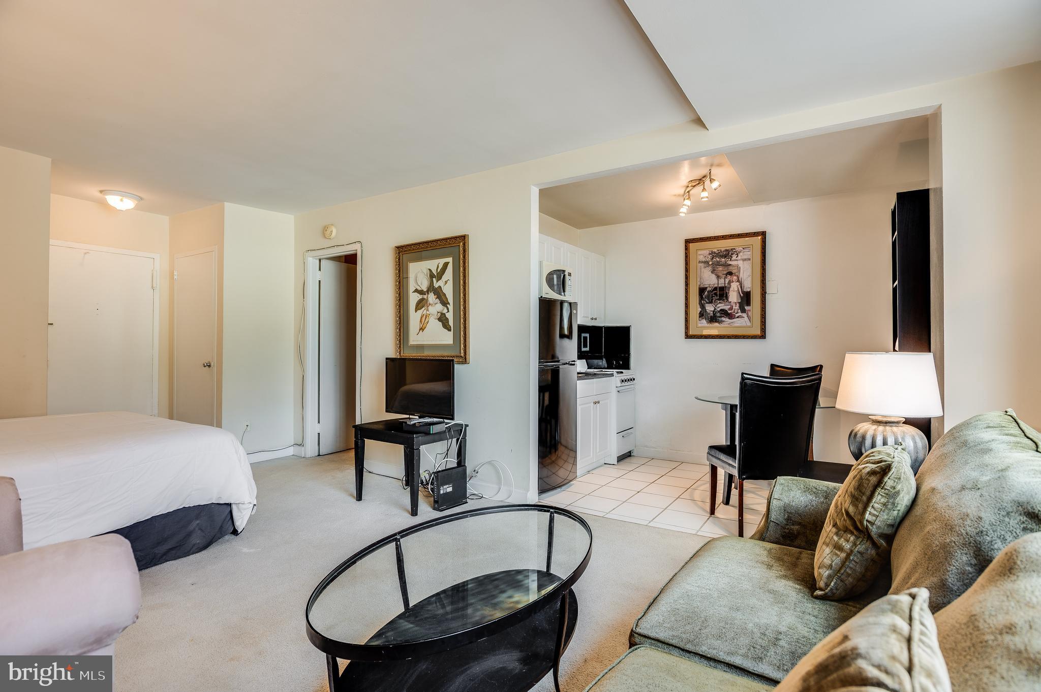 RIVER PLACE NORTH - Residential