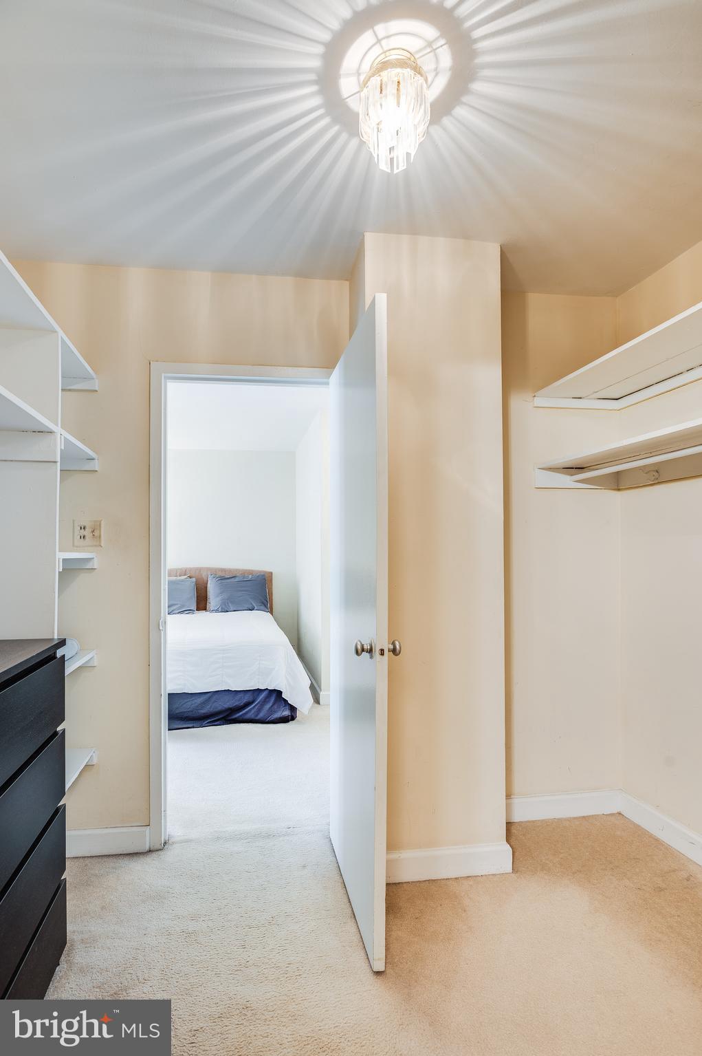 RIVER PLACE NORTH - Residential