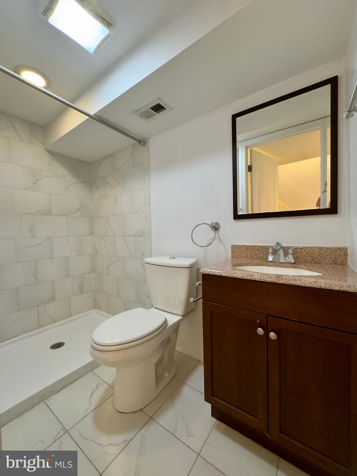 HIGHLANDTOWN - Residential Lease