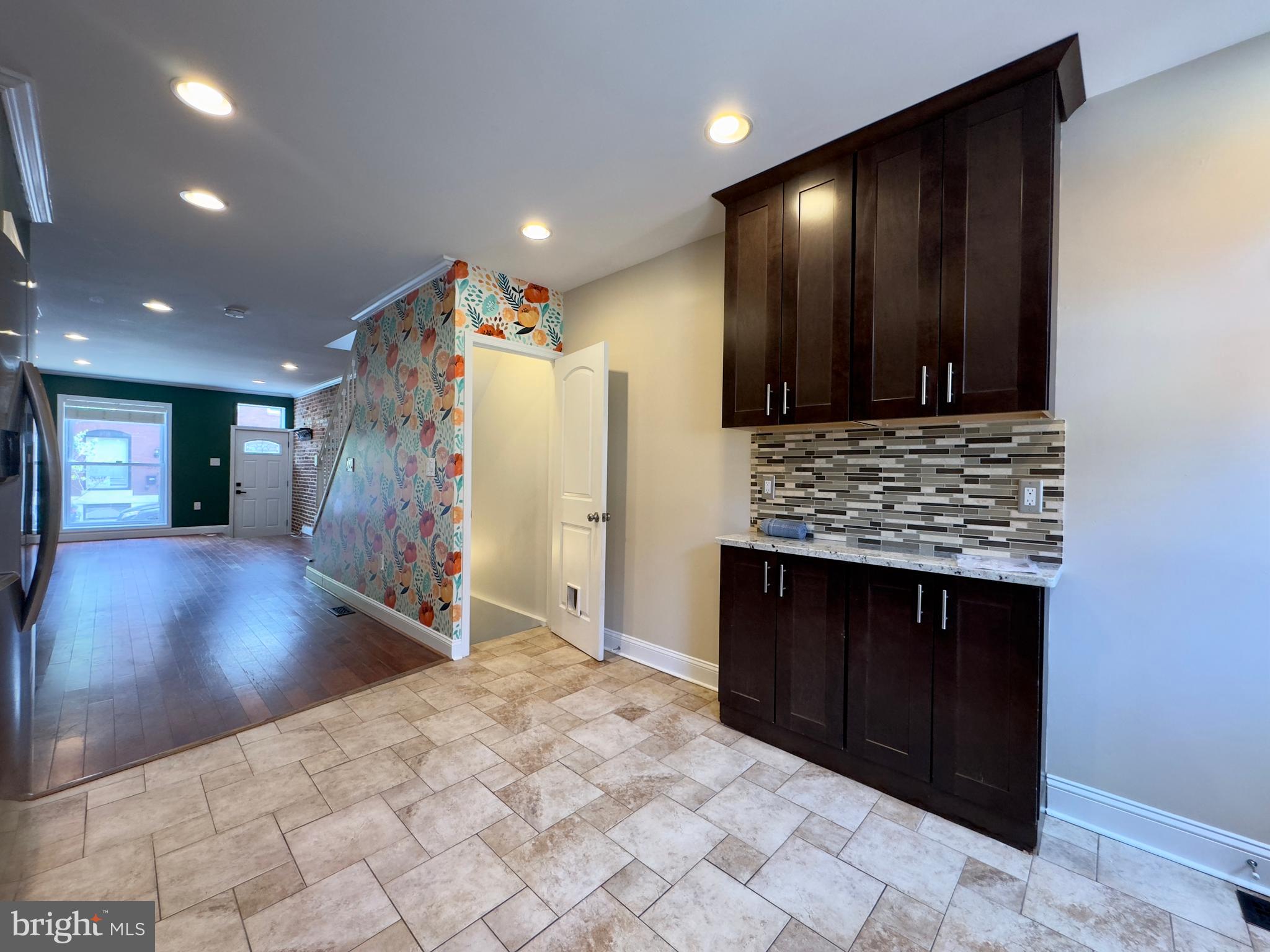 HIGHLANDTOWN - Residential Lease