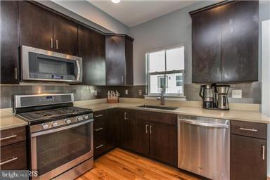 EYA ARTS DISTRICT - Residential