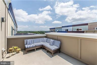 EYA ARTS DISTRICT - Residential