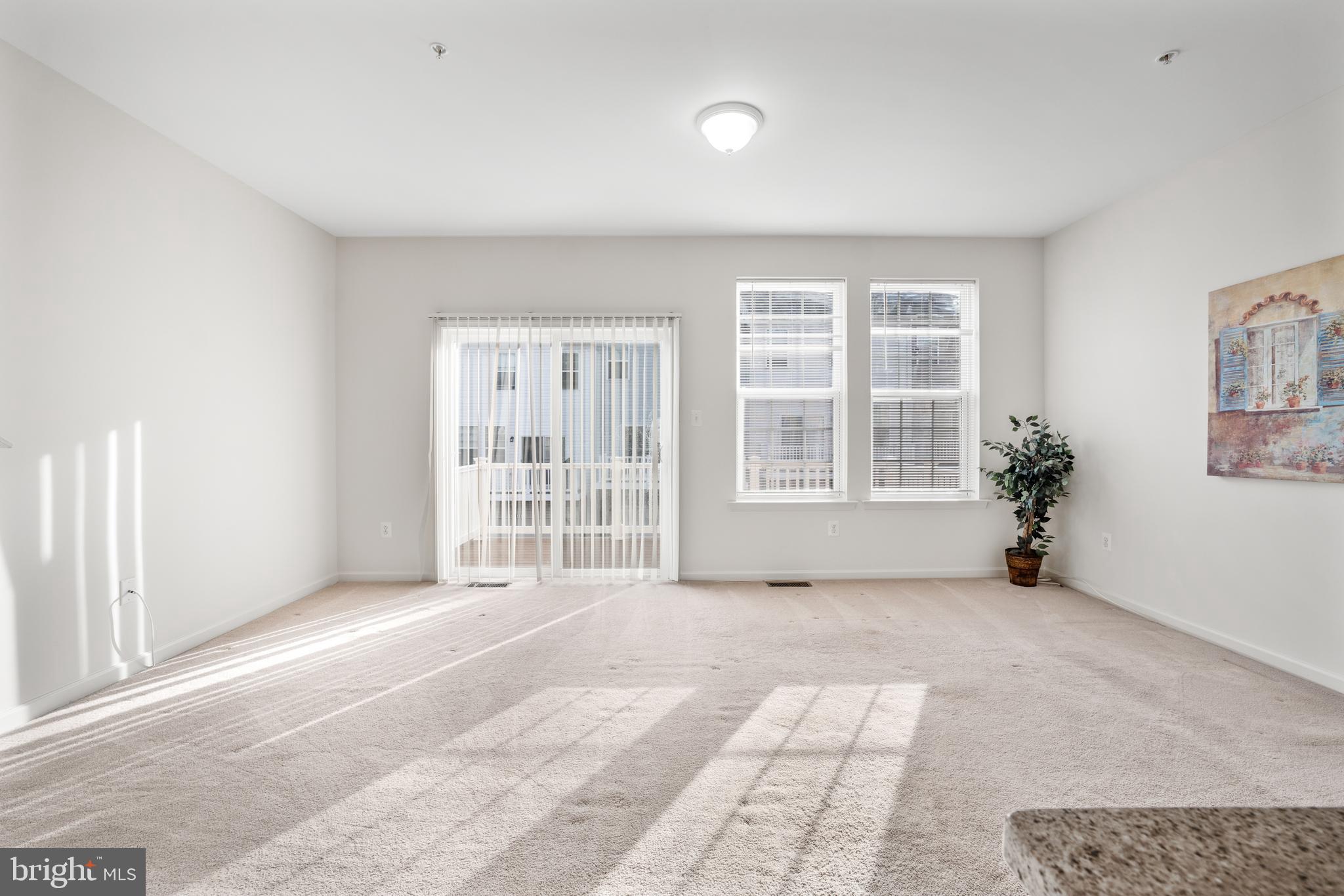 SENECA HILL - Residential