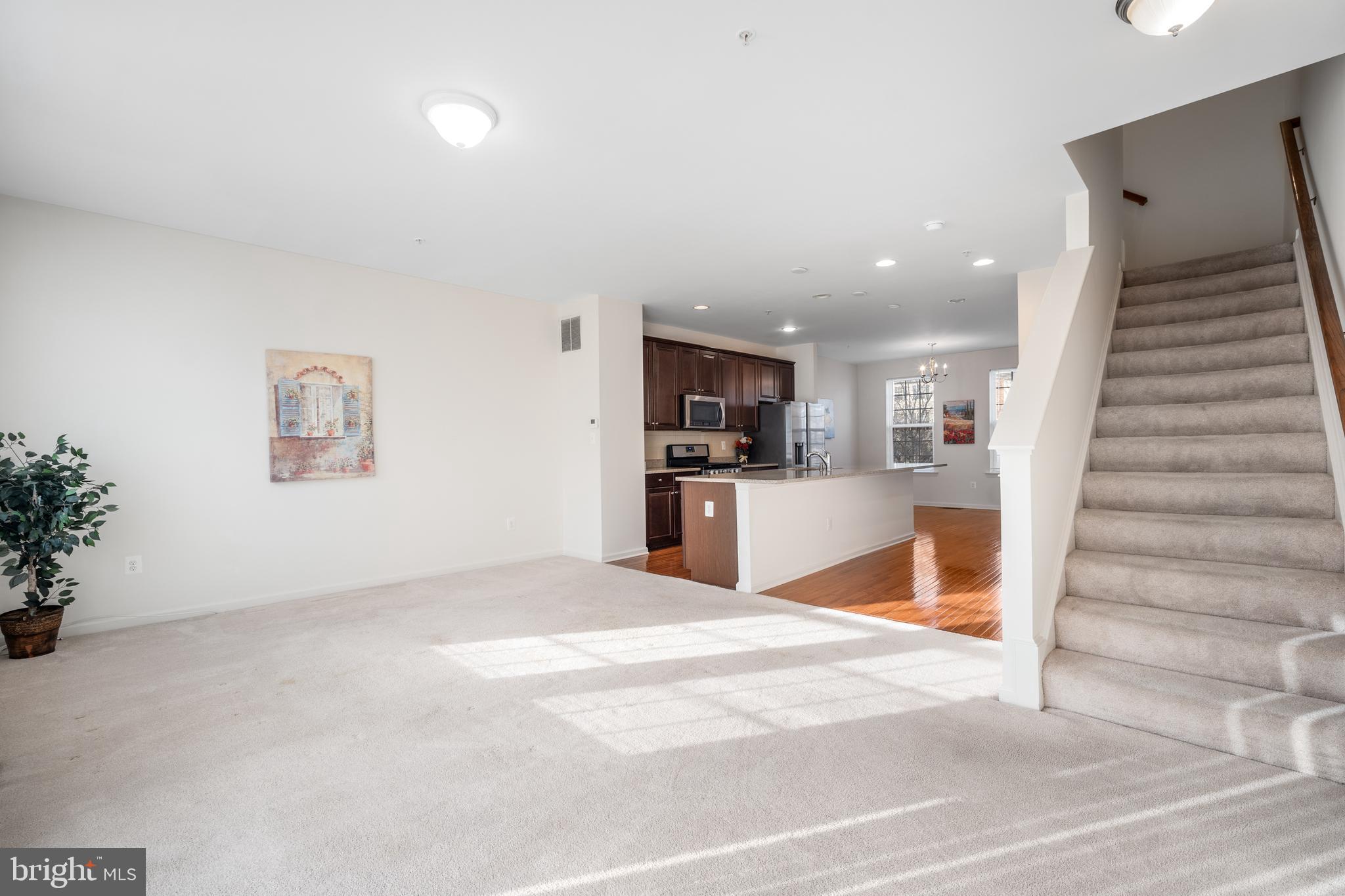 SENECA HILL - Residential