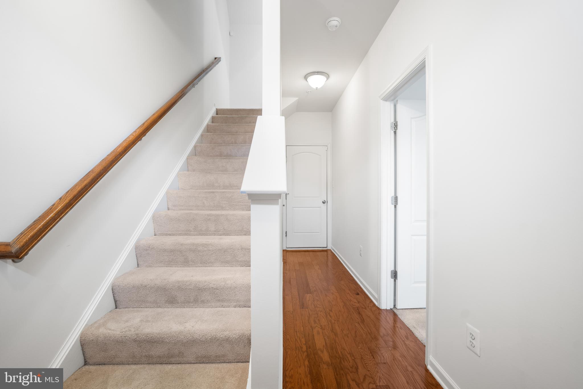 SENECA HILL - Residential