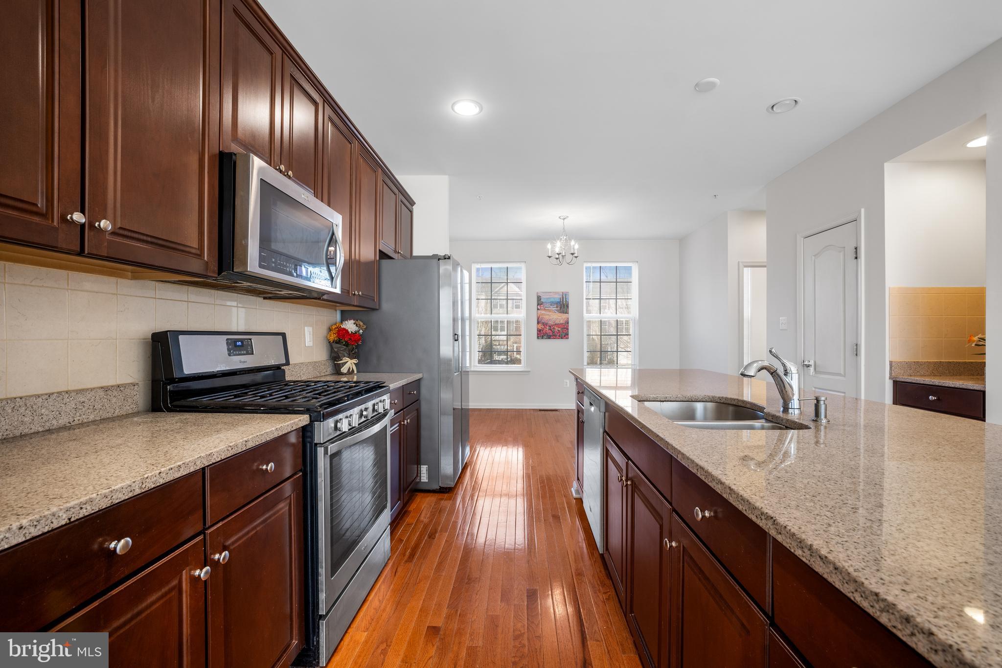 SENECA HILL - Residential