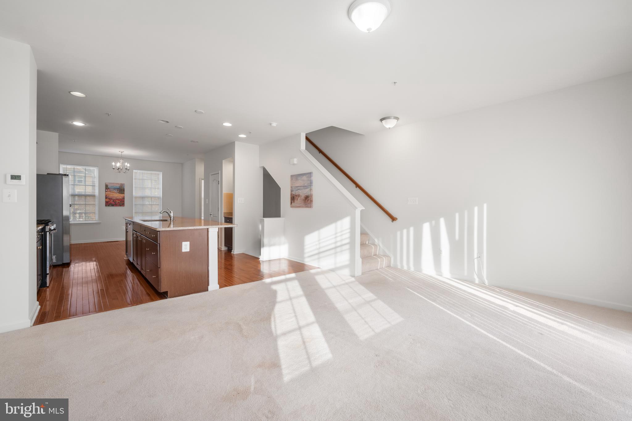 SENECA HILL - Residential