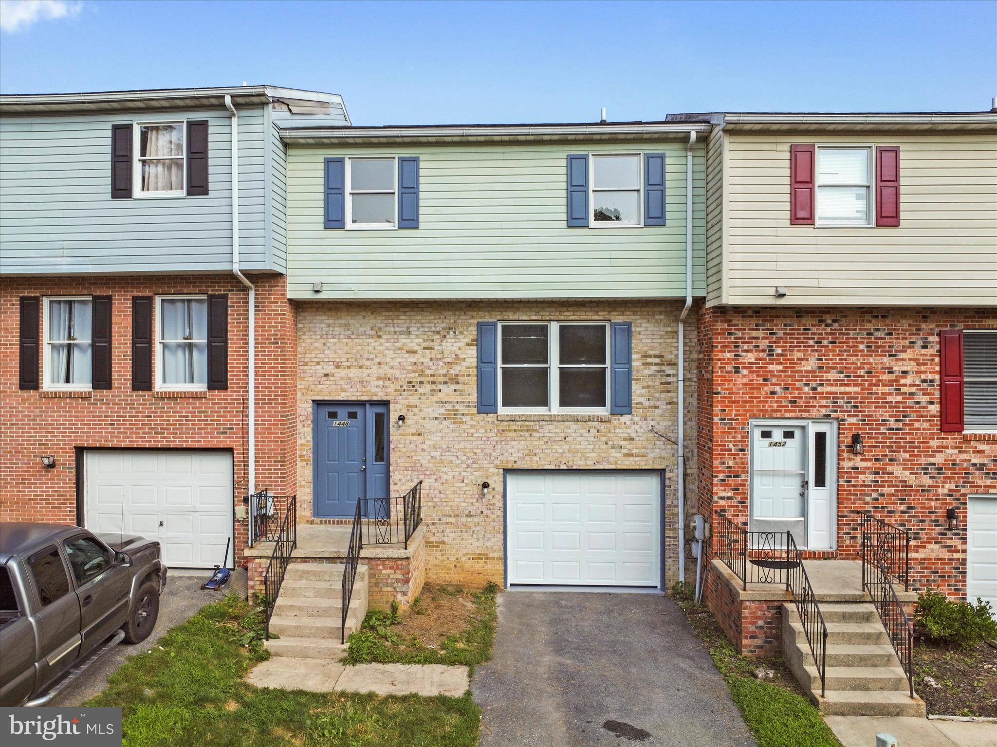 Updated townhome just minutes from Chambersburg. Three bedroom, one and a half baths, oversized garage with new garage door, new washer & dryer, all new kitchen with new appliances and granite counters, new flooring throughout, new lighting and freshly paint, NEW Air Conditioning in 2024, Large new deck, level rear yard.
Ready to move right in!
Call for details.