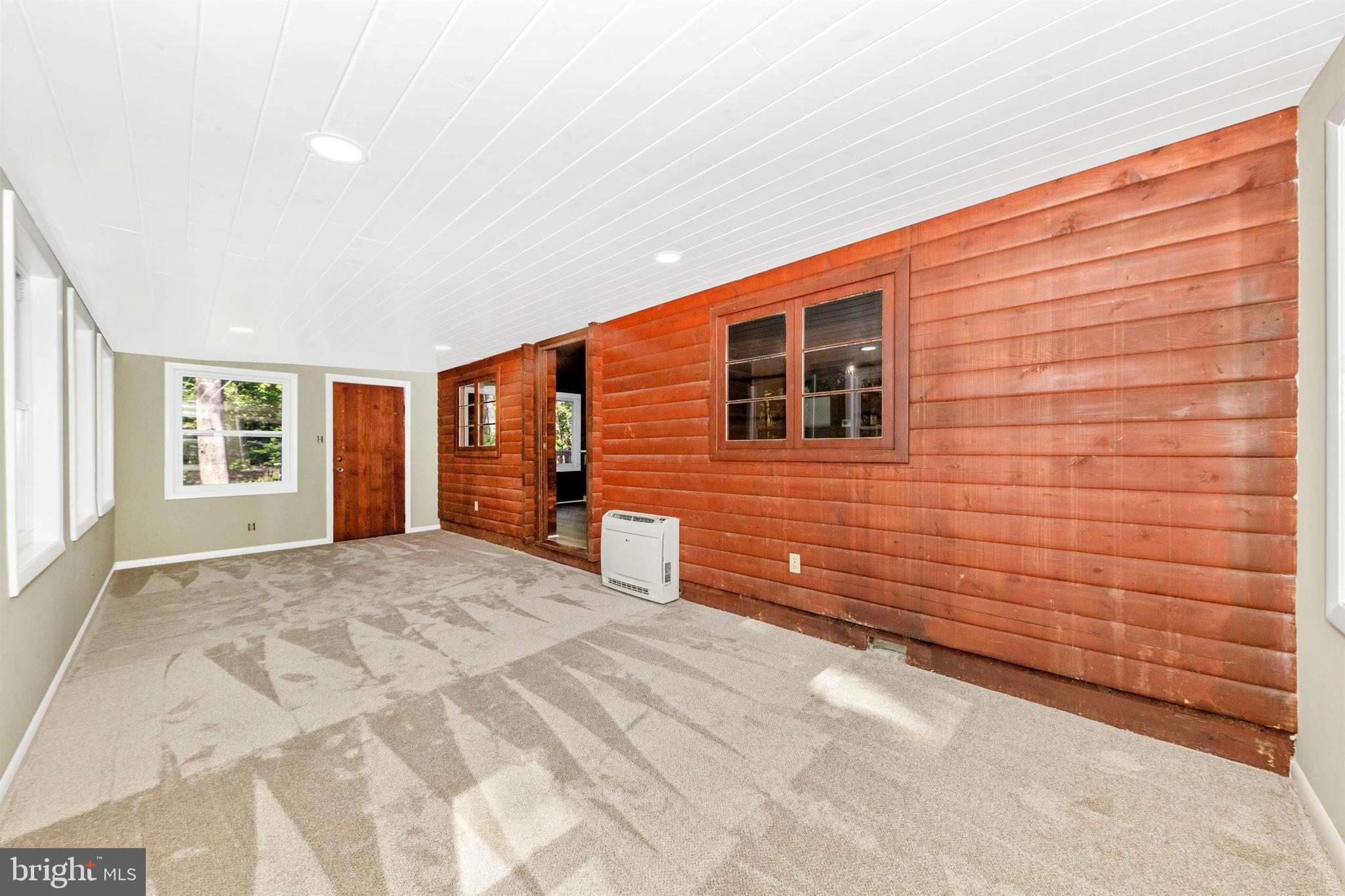 SHANNONDALE - Residential Lease