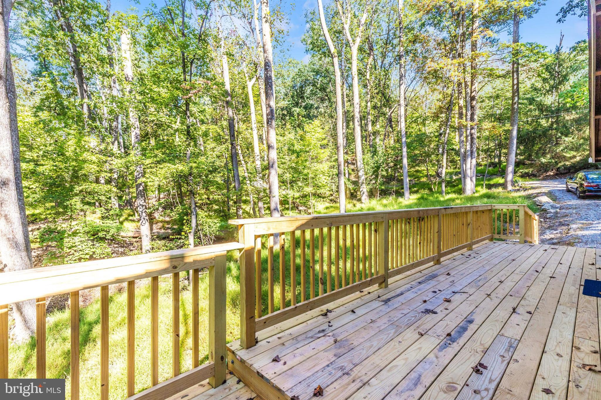 SHANNONDALE - Residential Lease